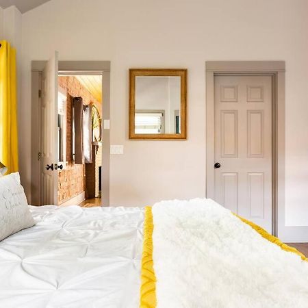 2Br Home W Parking Downtown Charm In Full Bloom! Тусон Экстерьер фото
