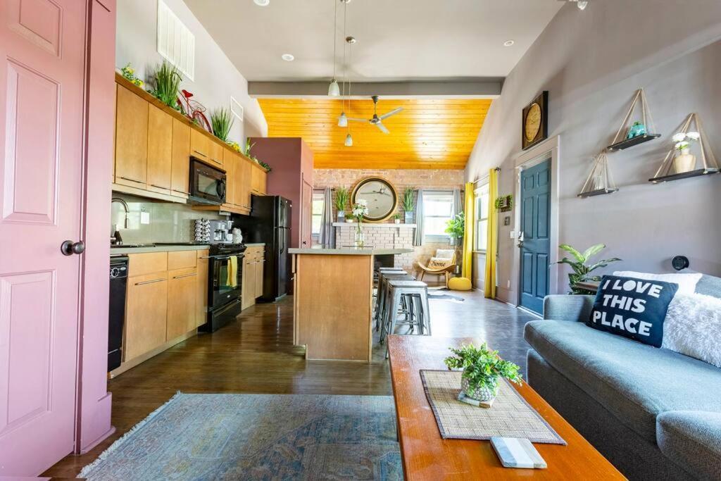 2Br Home W Parking Downtown Charm In Full Bloom! Тусон Экстерьер фото