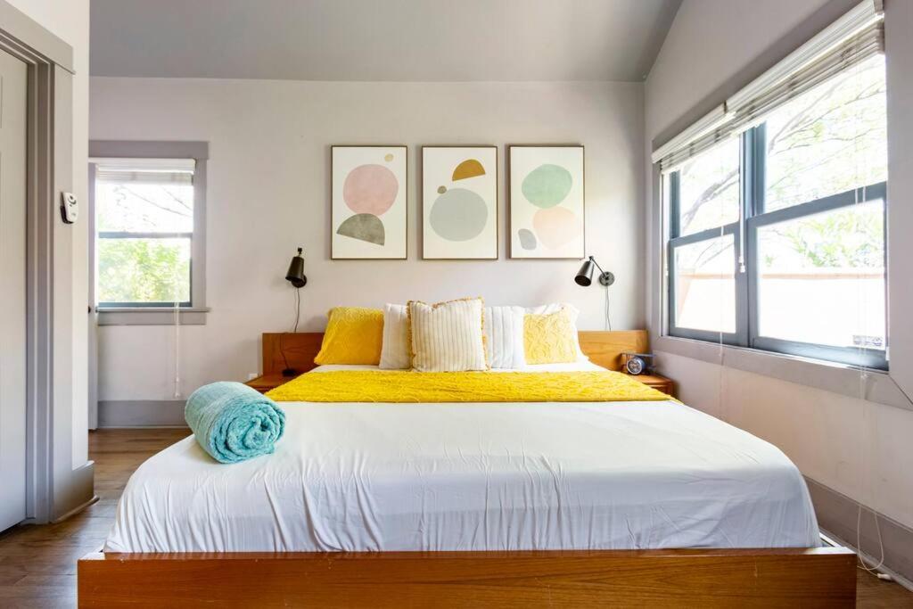 2Br Home W Parking Downtown Charm In Full Bloom! Тусон Экстерьер фото