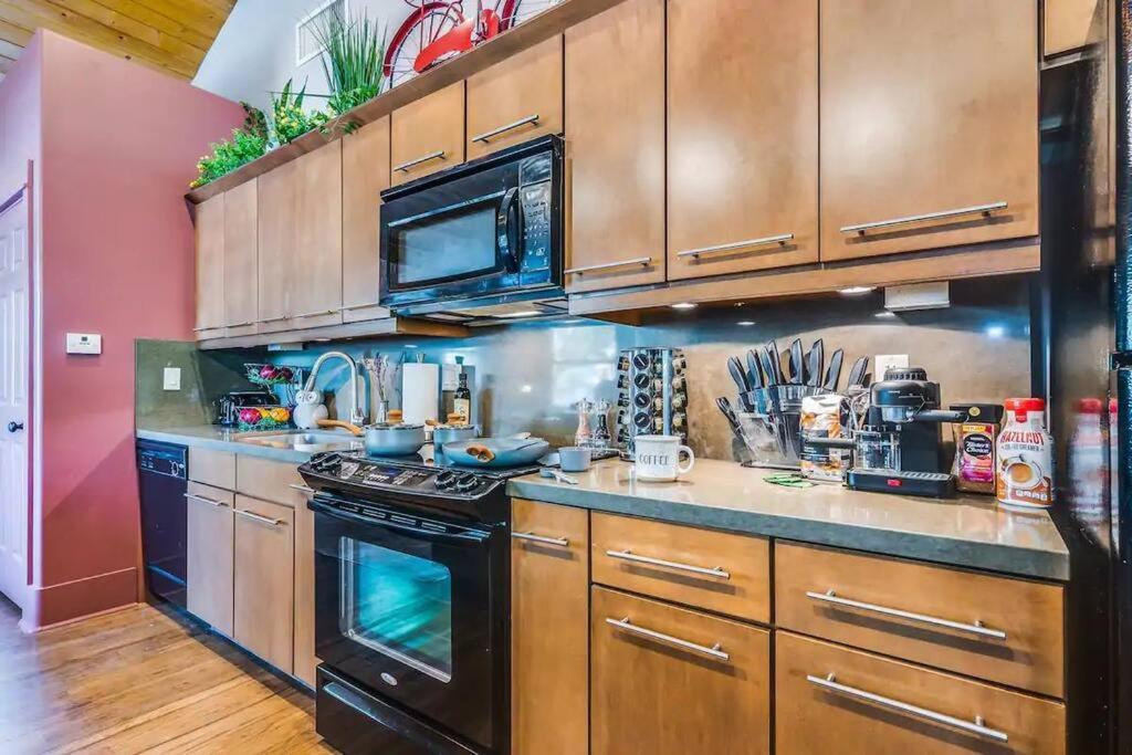 2Br Home W Parking Downtown Charm In Full Bloom! Тусон Экстерьер фото